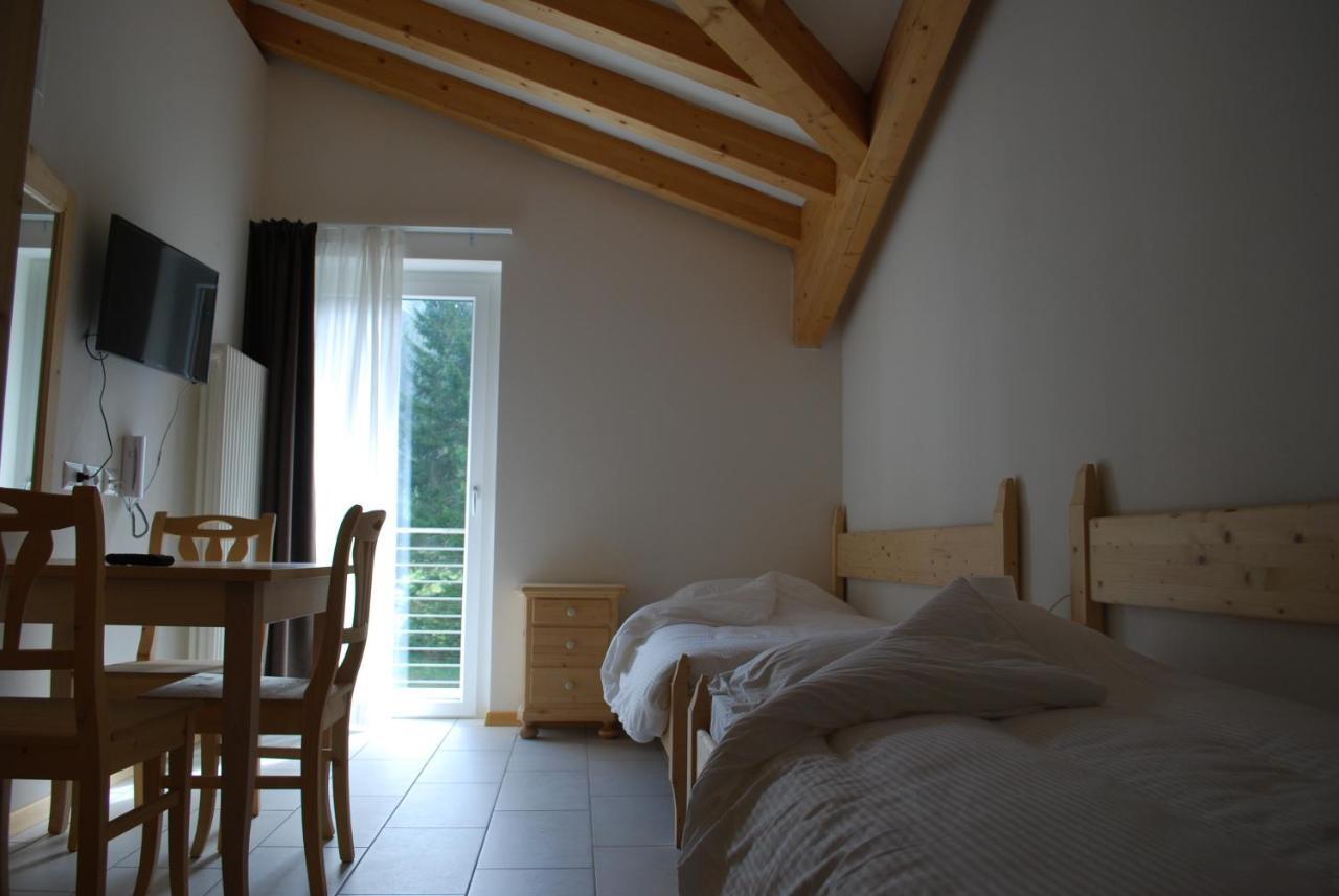 Hotel Elbele Garni Folgaria Pokoj fotografie